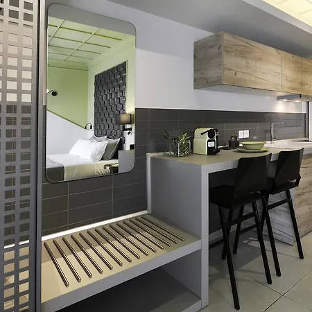 Castristudios Apartment *