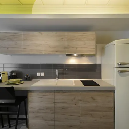 Apartament Castristudios *