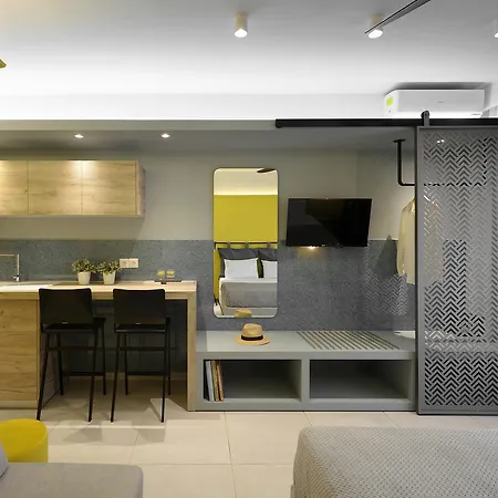 Castristudios * نيكيتي